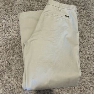 Men’s khaki pants